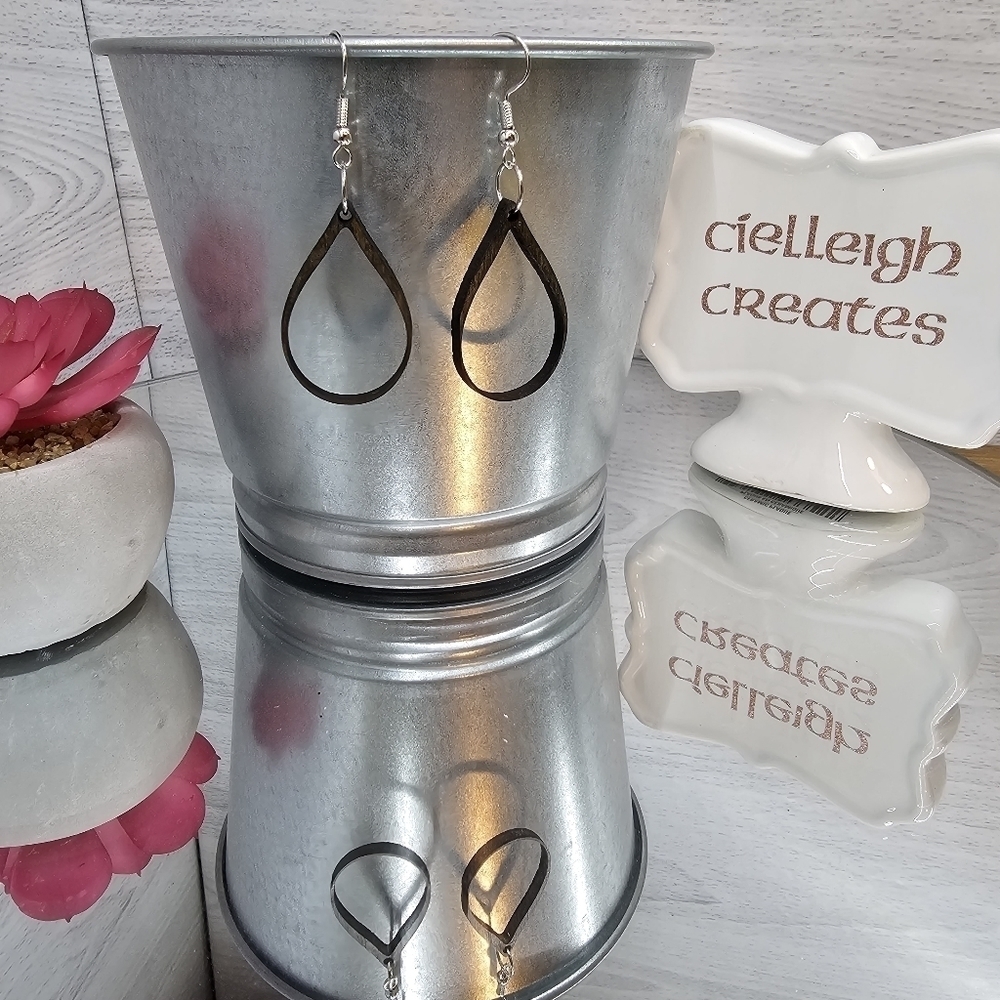 ๐ฅ4 for $25๐ฅ Laser-cut Earrings